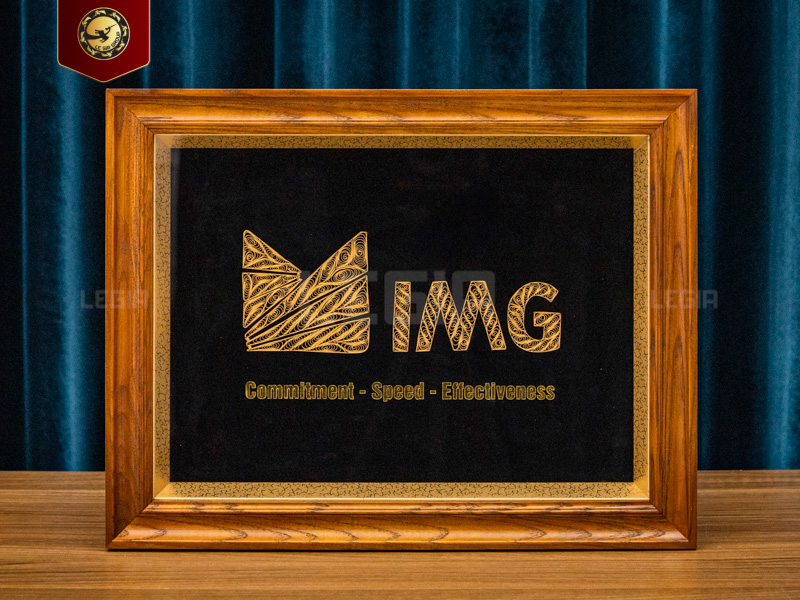 Tranh logo IMG chế tác theo yêu cầu - 45x35 cm thumbnail
